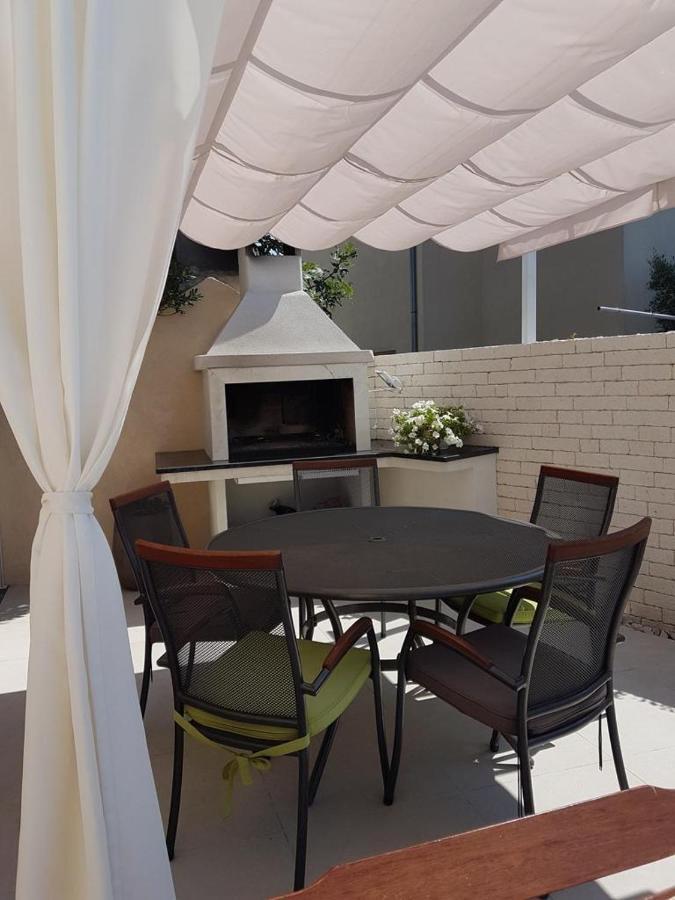 Apartmani Ana Kaštela Exterior foto